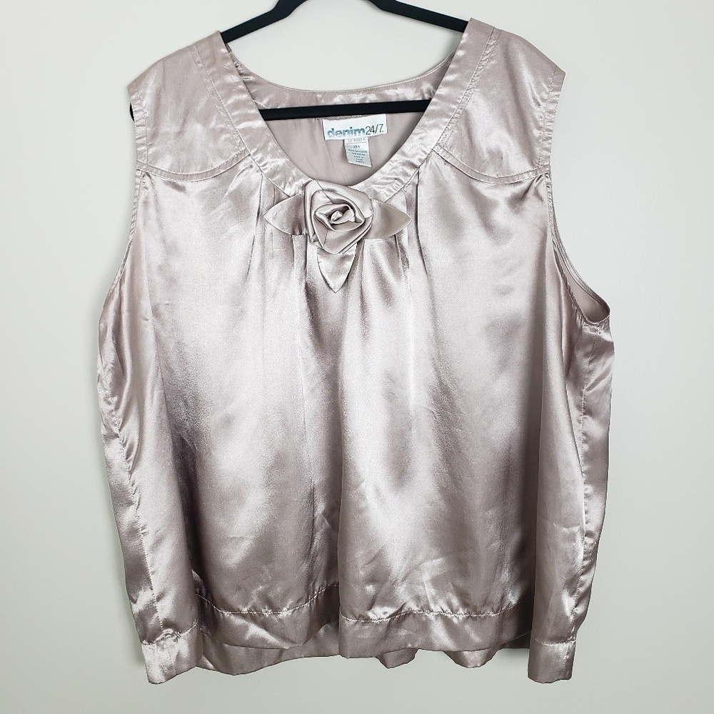 Denim 24/7 sleeveless top v-neck G11